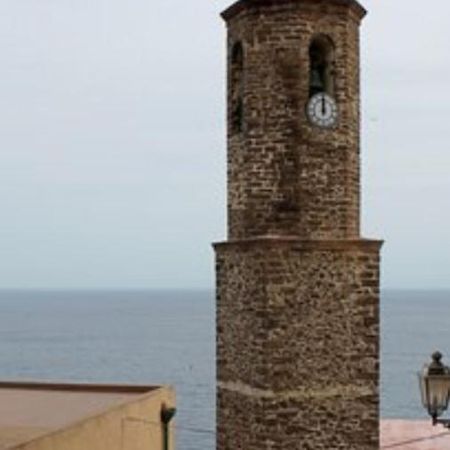 L'Antico Faro Bed & Breakfast Кастелсардо Екстериор снимка