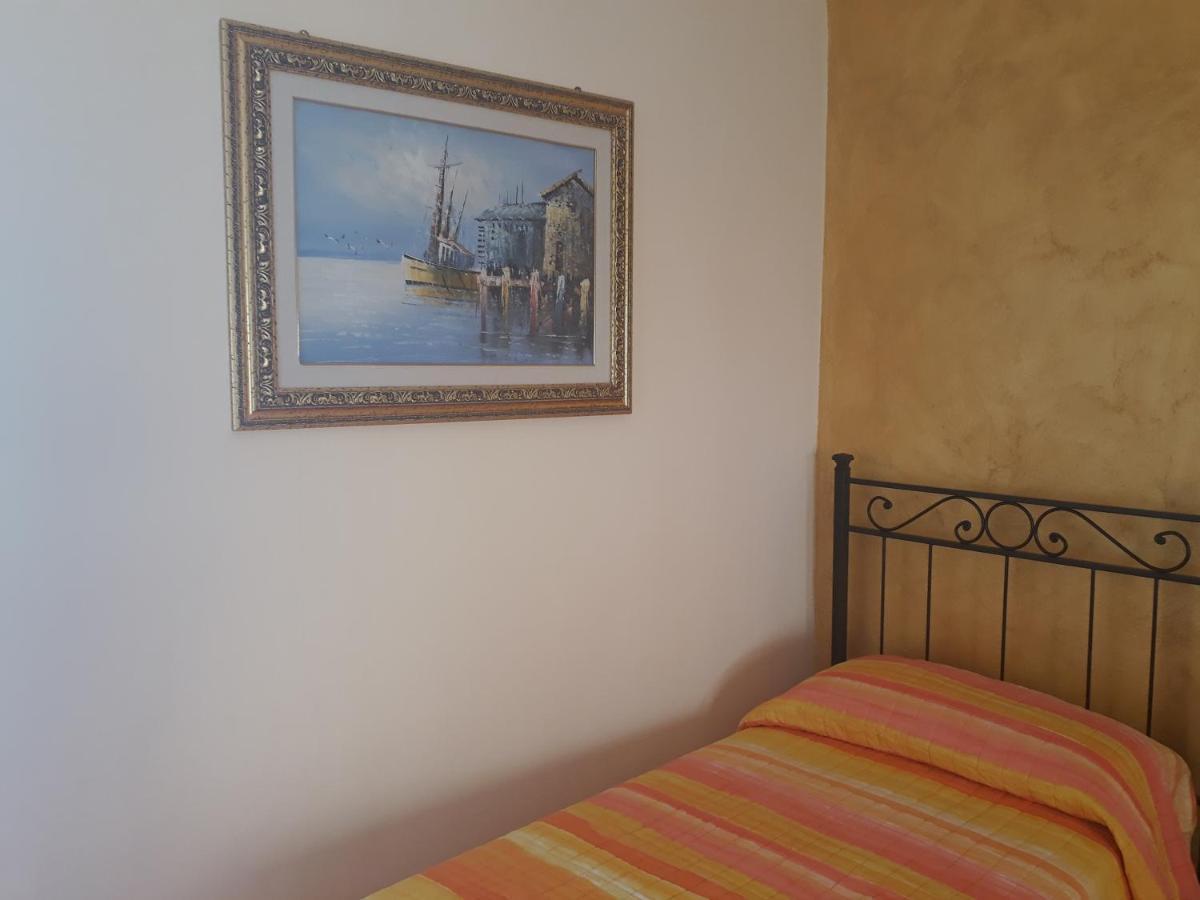 L'Antico Faro Bed & Breakfast Кастелсардо Екстериор снимка