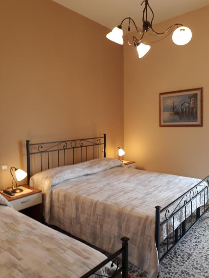 L'Antico Faro Bed & Breakfast Кастелсардо Екстериор снимка