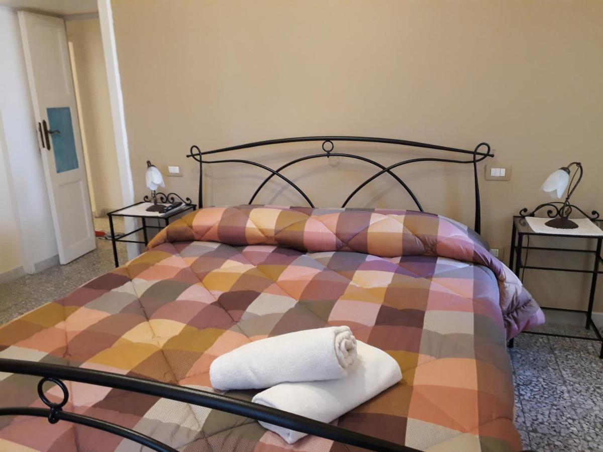 L'Antico Faro Bed & Breakfast Кастелсардо Екстериор снимка